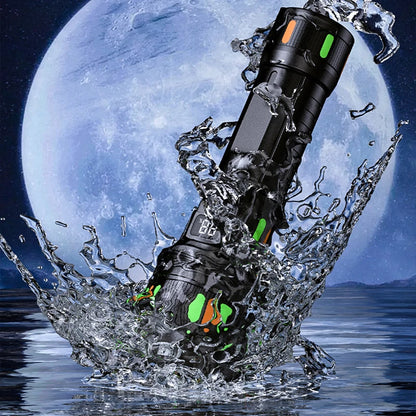 Lampe torche LED rechargeable USB-C - Zoom réglable + Affichage numérique (3 modes) pour le camping