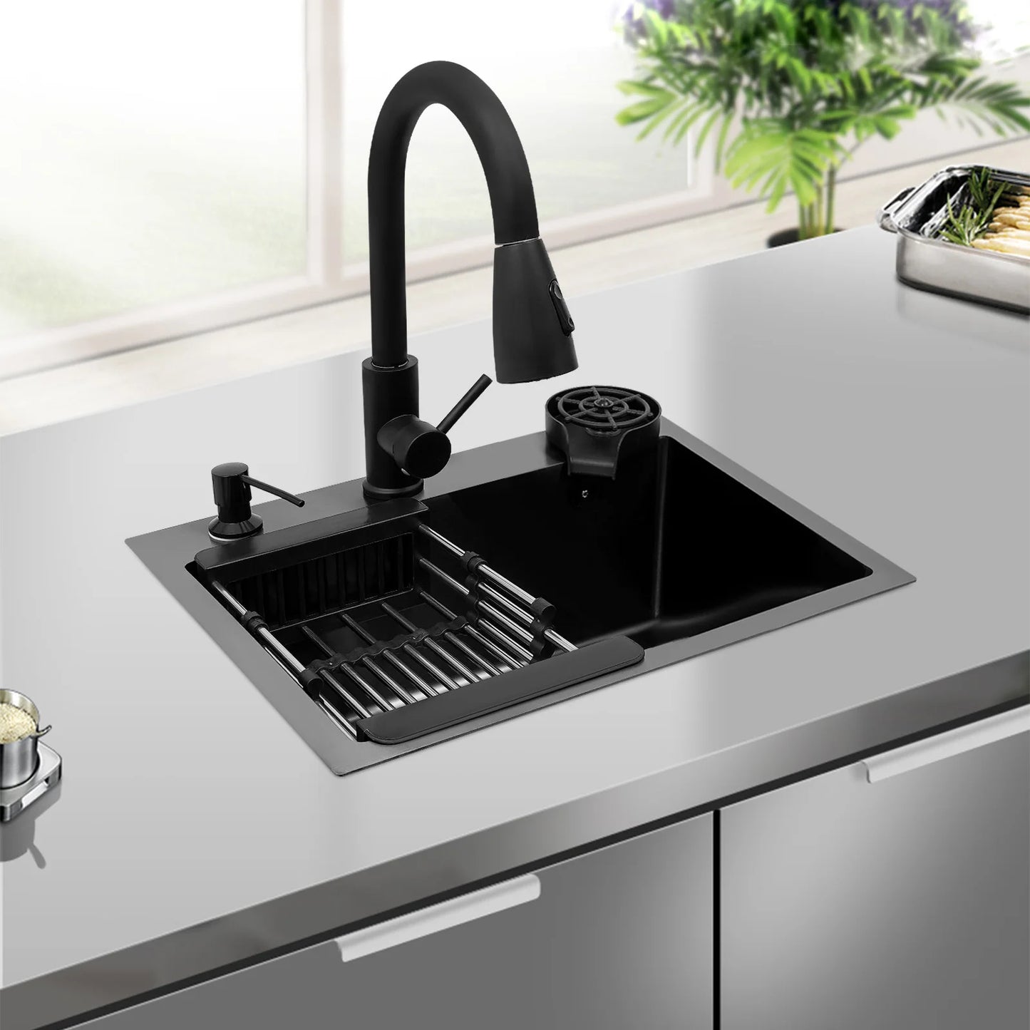 Stainless Steel Kitchen Sink with Pull-Out Tap, Black (40×45 cm) 
