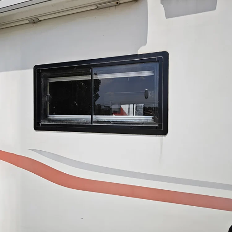 1200*500mm Ventana Corredera para RV con Mosquitera y Estor