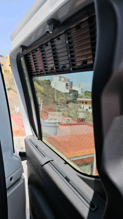 Grilles de ventilation pour fenêtres de camping-car