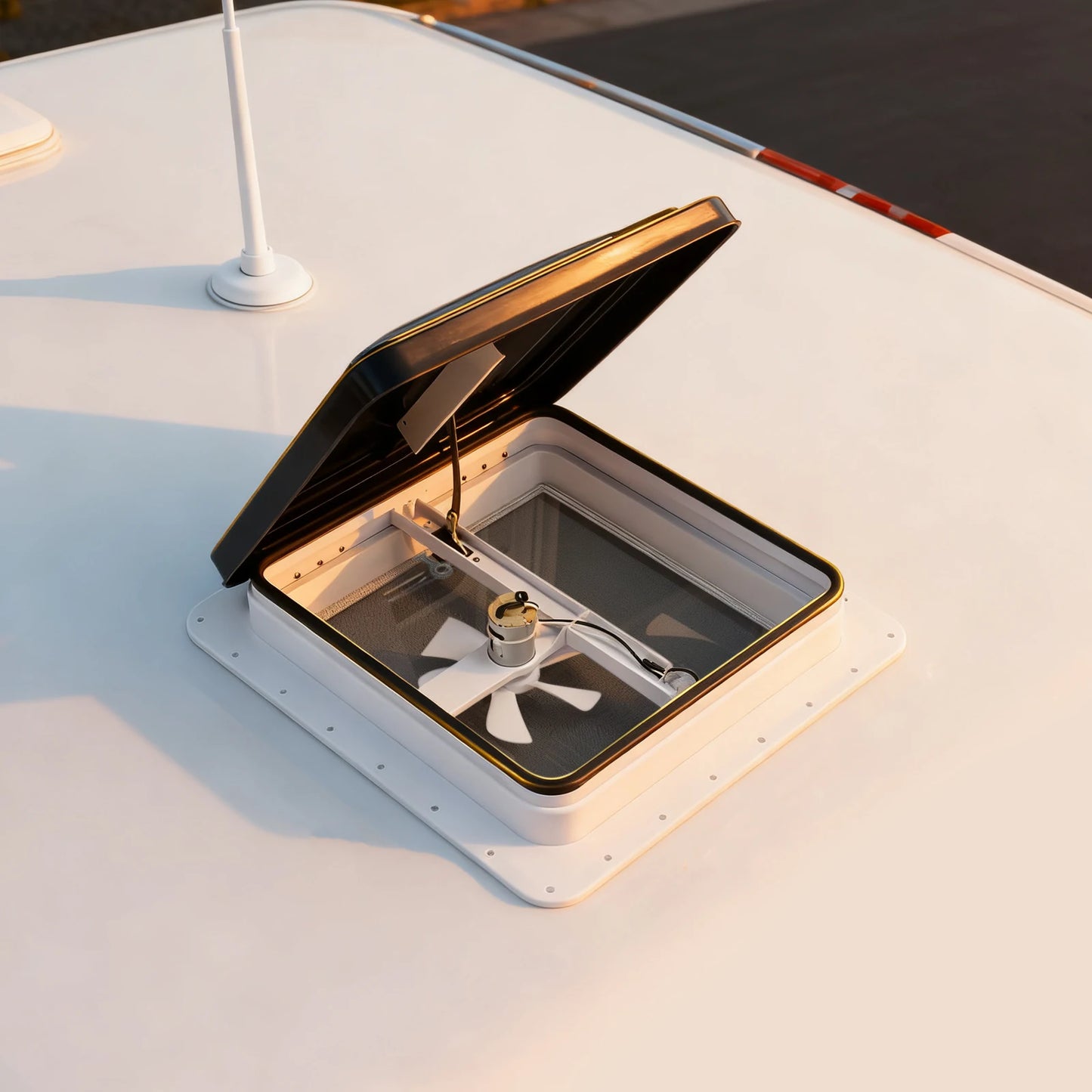 Claraboya de Techo 42×42 cm con Mosquitera Integrada