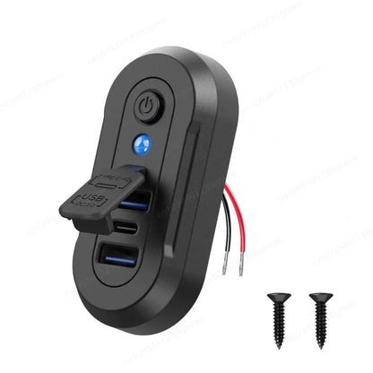 Cargador USB Empotrable 12–24V con 3 Puertos de Carga Rápida