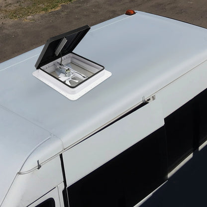 Lanterneau de toit 42 x 42 cm avec ventilateur et moustiquaire – Ventilation pour camping-car (ouverture standard 14 x 14 pouces).