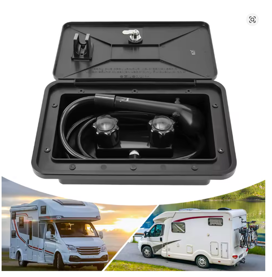 Ducha exterior con control de agua fría y caliente.